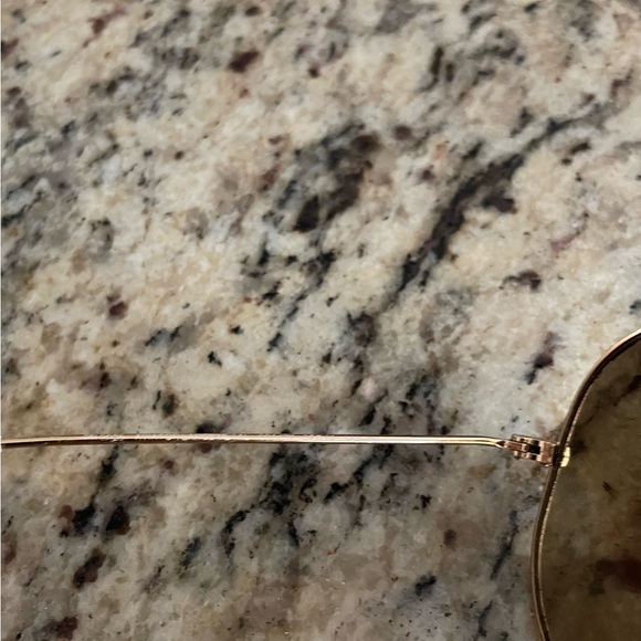 Ray-ban gold aviator sunglasses. - Picture 4 of 5